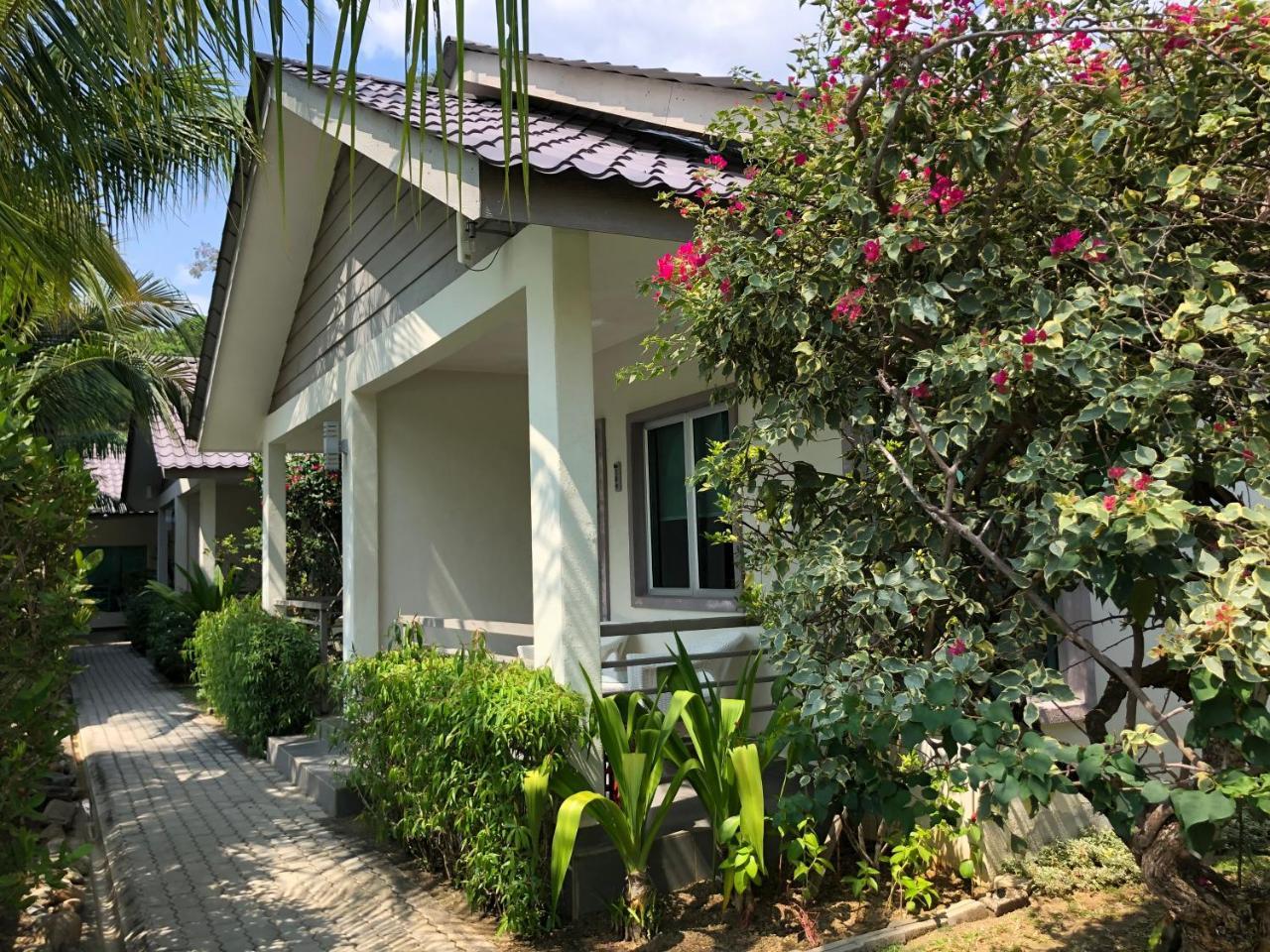 Fuuka Villa Pantai Cenang  Extérieur photo